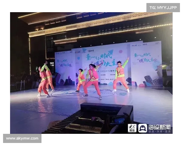 乌鲁木齐大巴扎终点区民族乐舞助威团点燃热烈氛围引爆全场